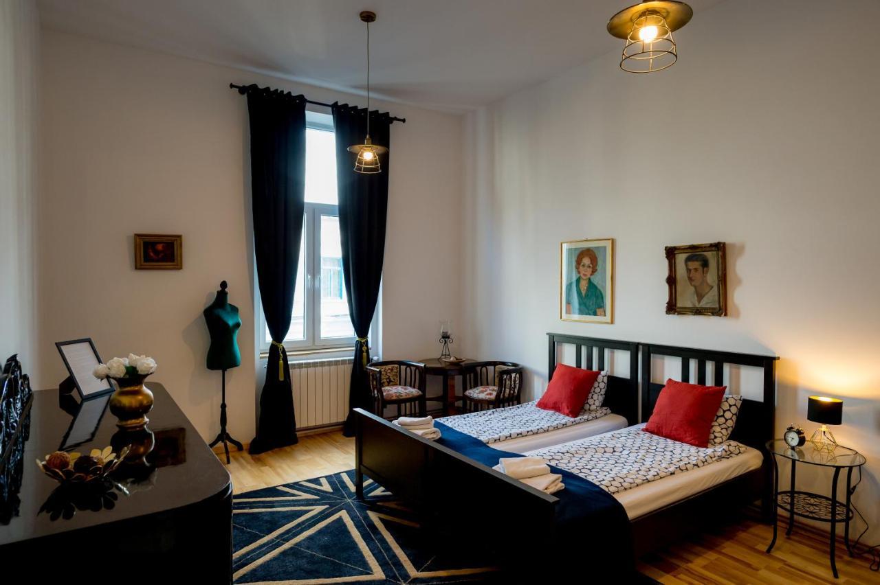 Cluj Aparthotel Esterno foto